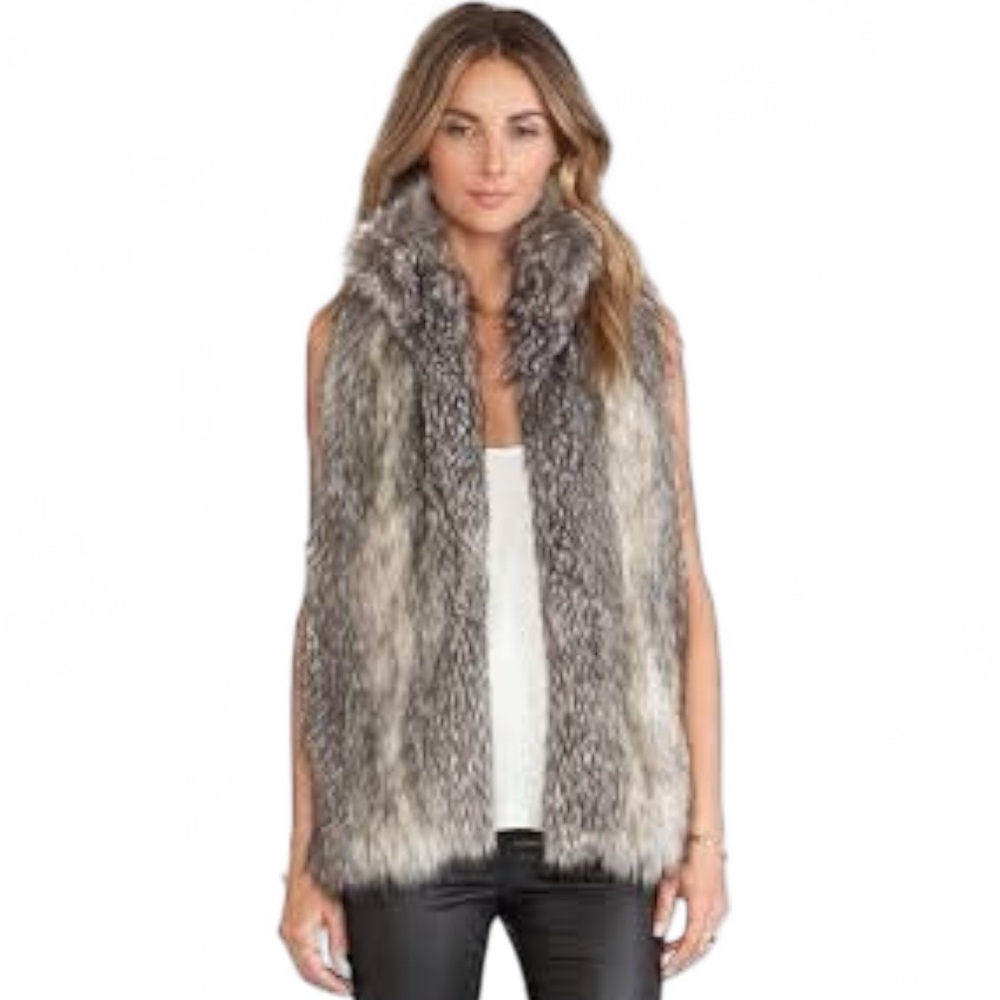 Hunter Bell Caden Faux Fur Vest in Gray Sz S